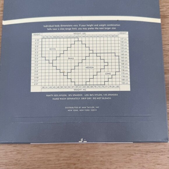 Ann Taylor Hosiery Pantyhose Size S Champagne Nude Sheer Control Top VTG OPEN - Picture 4 of 6
